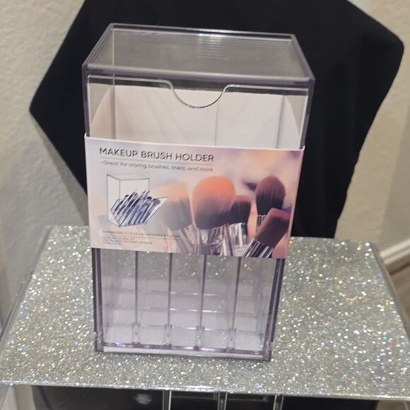 At Home Acrylic Makeup Brush Holder & More - Picture 3 of 6